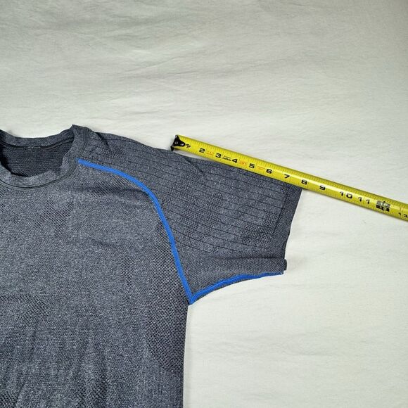 Lululemon Metal Vent Tech T-Shirt Men Med Slim Performance Gray Camo‎ Stretch - Picture 4 of 7
